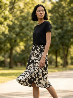 BCBGMAXAZRIA Black Cream Floral Faux Wrap Midi A-Line Skirt Medium